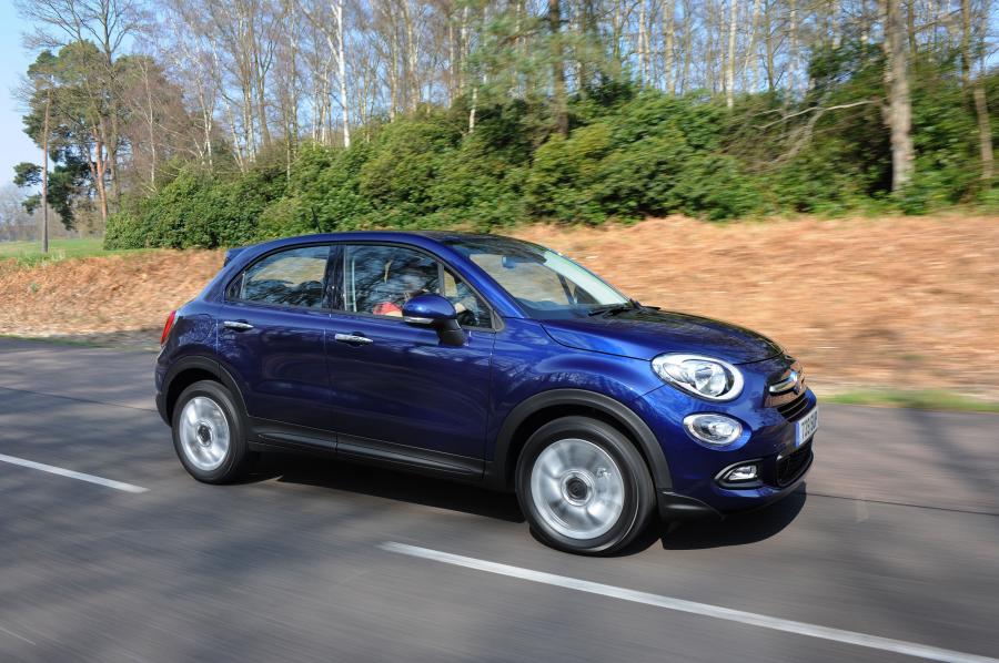  Fiat 500X 2015 года  (UK) (фото 10 из 31)